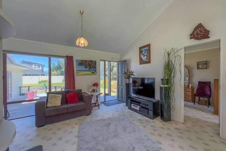 Photo of property in 6 Seaview Avenue, Te Puru, Thames, 3575