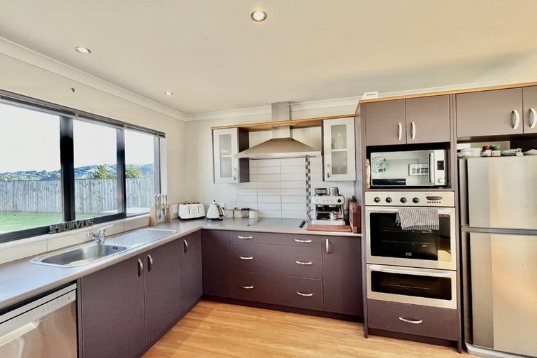 Photo of property in 20 Kelso Grove, Kelson, Lower Hutt, 5010