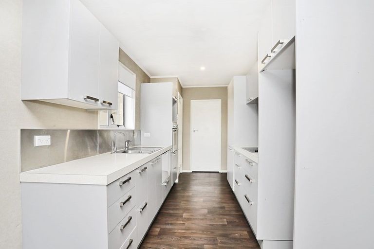 Photo of property in 100 Dunbeath Crescent, Kew, Invercargill, 9812