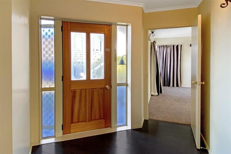 Photo of property in 16 Thelma Place, Lynmore, Rotorua, 3010