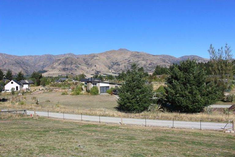 Photo of property in 14a Sam John Place, Lake Hawea, 9382