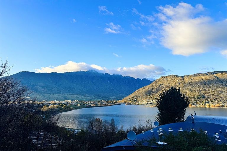 Photo of property in Elkridge Apartments, 21/64 Marina Drive, Frankton, Queenstown, 9300