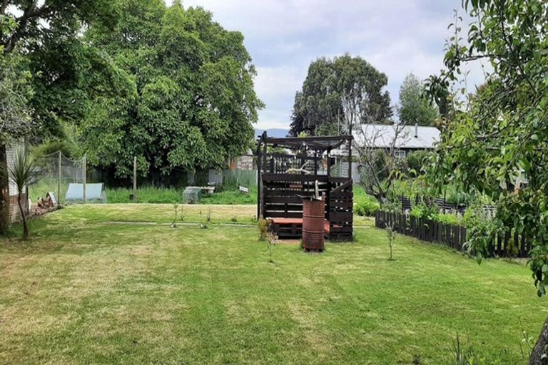 Photo of property in 18 Half Mile Road, Tuatapere, 9620