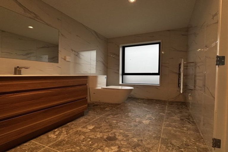 Photo of property in 5 Kikorangi Drive, Wainui, 0992