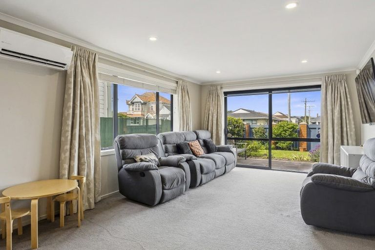 Photo of property in 86 Queens Drive, Saint Kilda, Dunedin, 9012