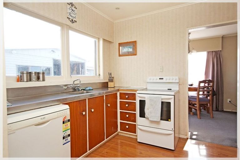 Photo of property in 30 Edinburgh Terrace, Foxton Beach, Foxton, 4815