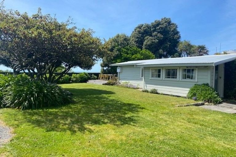Photo of property in 18 Wellwood Terrace, Te Awanga, 4102