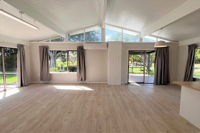 Photo of property in 123 Waiuku Road, Pukekohe, 2678