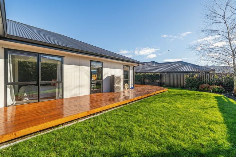 Photo of property in 10 Hopkirk Avenue, Wallaceville, Upper Hutt, 5018