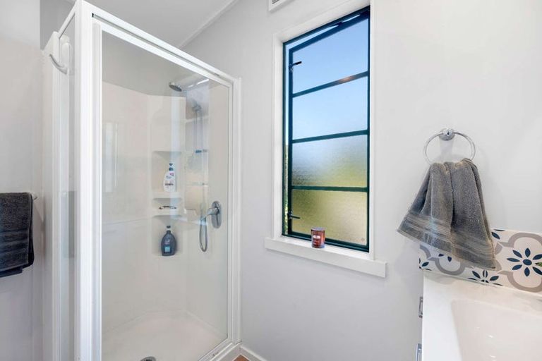 Photo of property in 3b Laing Cove, Havelock North, 4130