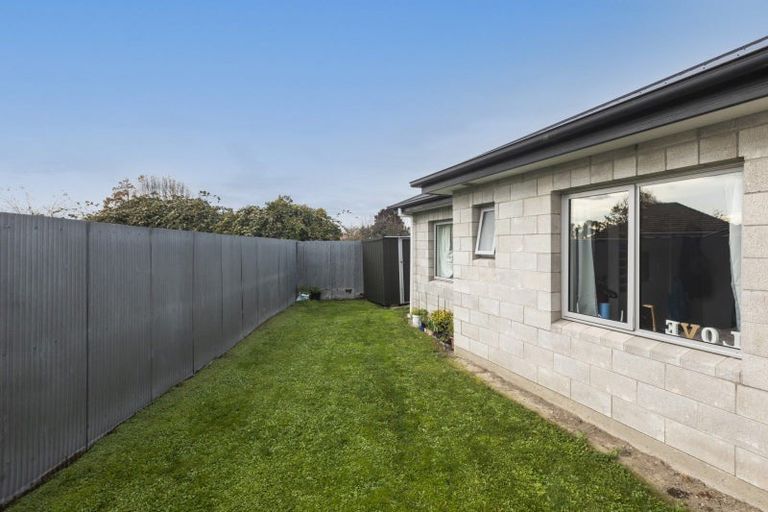 Photo of property in 6a Tonga Place, Riccarton, Christchurch, 8041