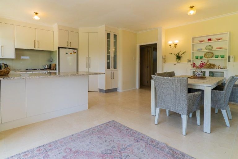 Photo of property in 87 Arataki Road, Havelock North, 4130