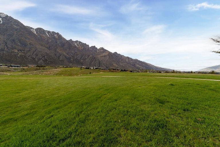 Photo of property in 22 Cunninghams Drive, Jacks Point, Queenstown, 9371
