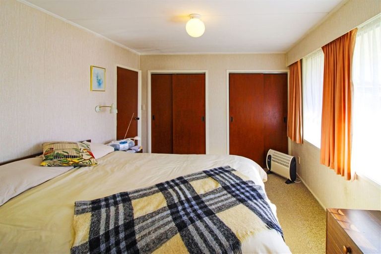 Photo of property in 39 Lowes Place, Solway, Masterton, 5810