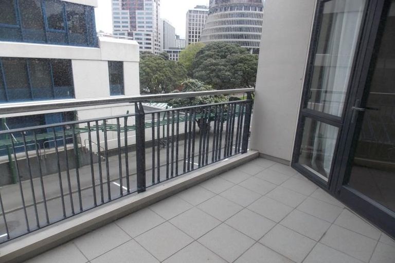 Photo of property in Kate Sheppard Apartments, 42 Molesworth Street, Thorndon, Wellington, 6011