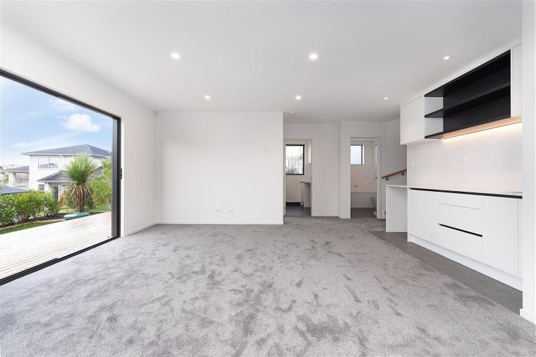 Photo of property in 36 Bella Vista Drive, Gulf Harbour, Whangaparaoa, 0930