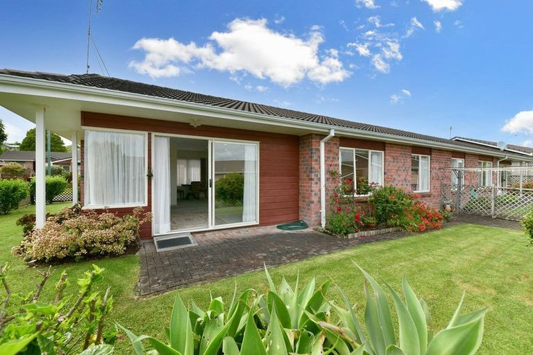 Photo of property in 26 The Grove, Red Beach, 0932