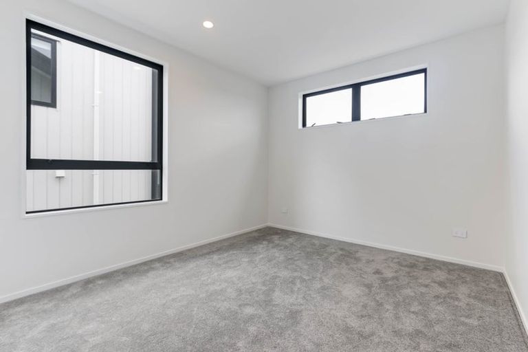 Photo of property in 1/32a Westgate Drive, Massey, Auckland, 0614