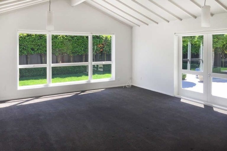 Photo of property in 2/61 Glandovey Road, Fendalton, Christchurch, 8052