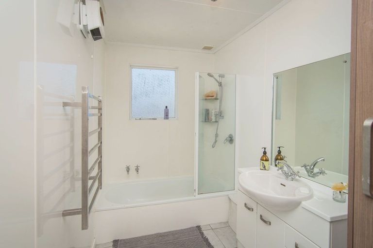 Photo of property in 100 Kent Street, Marchwiel, Timaru, 7910