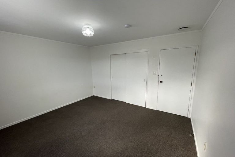 Photo of property in 2/39 Kinloch Place, Papakowhai, Porirua, 5024