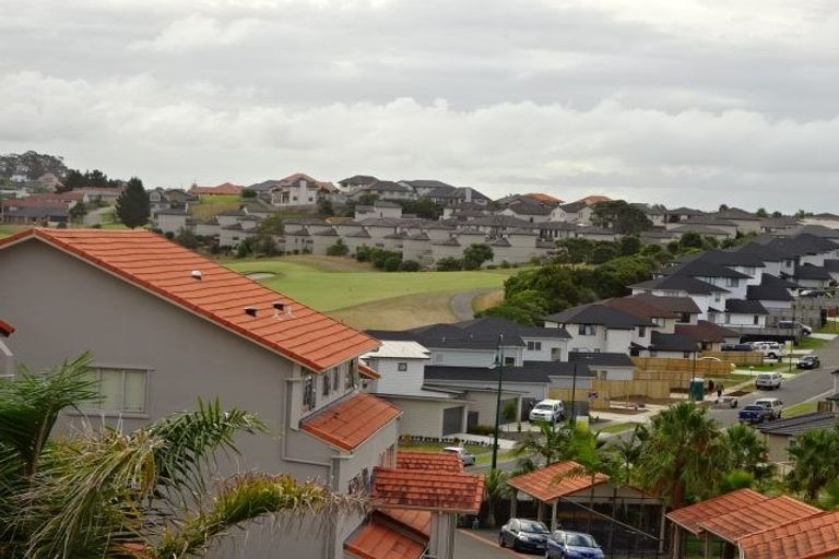 Photo of property in 340 Gulf Harbour Drive, Gulf Harbour, Whangaparaoa, 0930