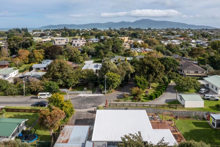 Photo of property in 14 Goldsborough Avenue, Raumati Beach, Paraparaumu, 5032