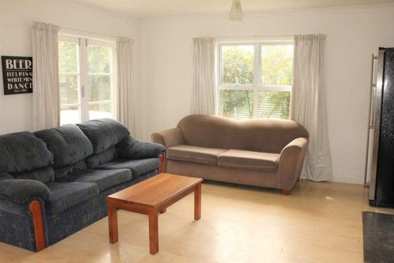 Photo of property in 156 Queen Street, Westport, 7825