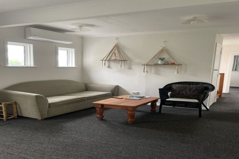 Photo of property in 4 Hunia Terrace, Himatangi Beach, Foxton, 4891