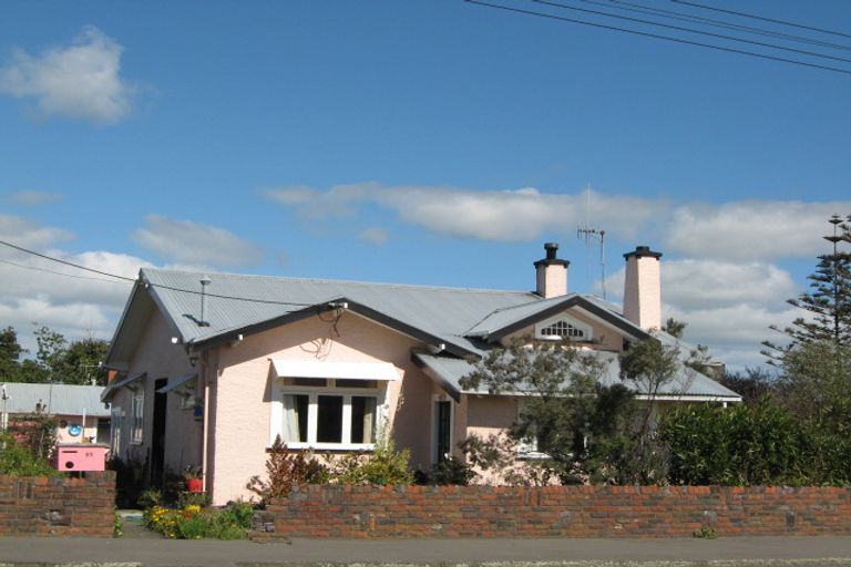 Photo of property in 35 Harris Street, Marton, 4710