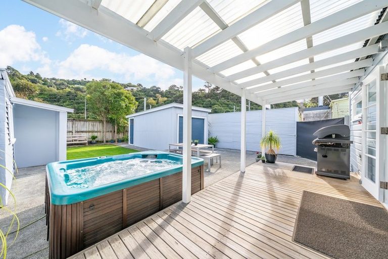 Photo of property in 25 Riddlers Crescent, Petone, Lower Hutt, 5012