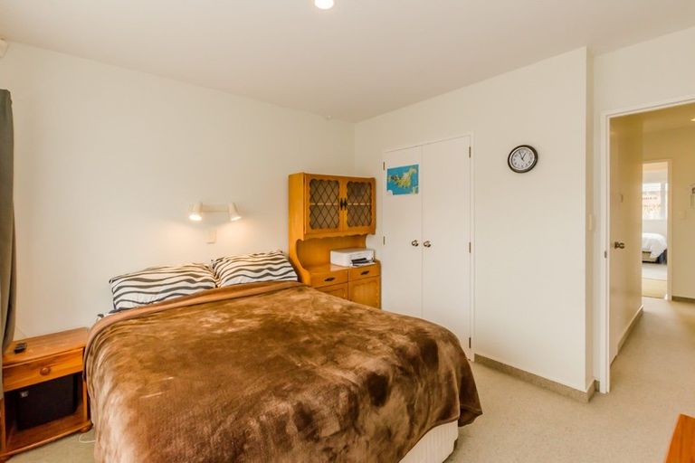 Photo of property in 130 Field Way, Waikanae Beach, Waikanae, 5036