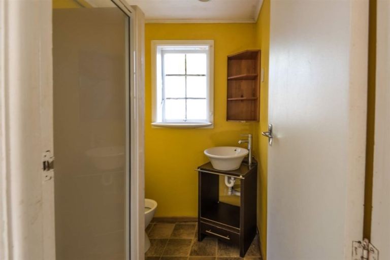 Photo of property in 15 Catalina Crescent, Forrest Hill, Auckland, 0620