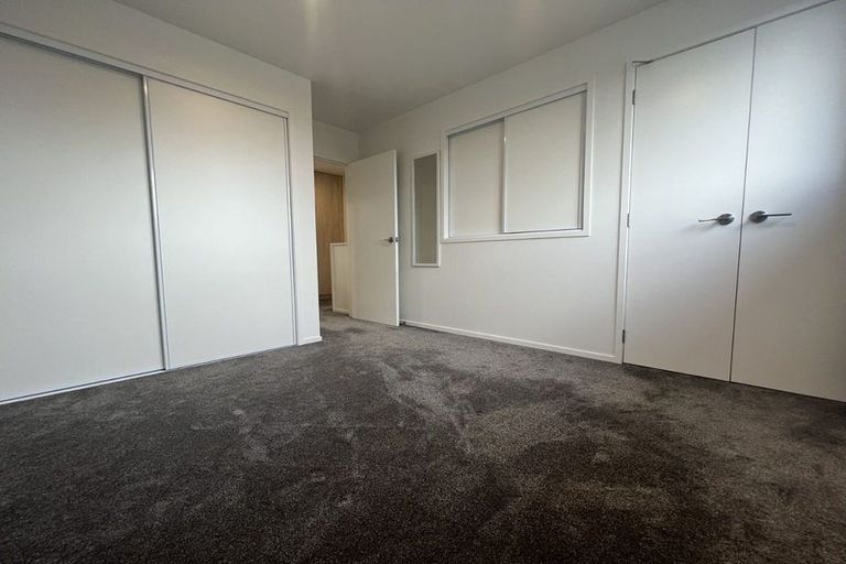 Photo of property in 4/10 Yeovil Road, Te Atatu Peninsula, Auckland, 0610