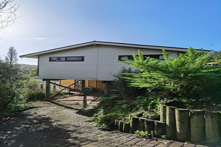 Photo of property in 78 Cheriton Road, Mellons Bay, Auckland, 2014