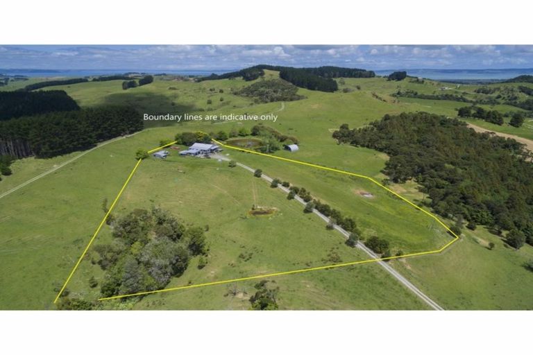 Photo of property in 1093 Run Road, Tapora, Wellsford, 0977