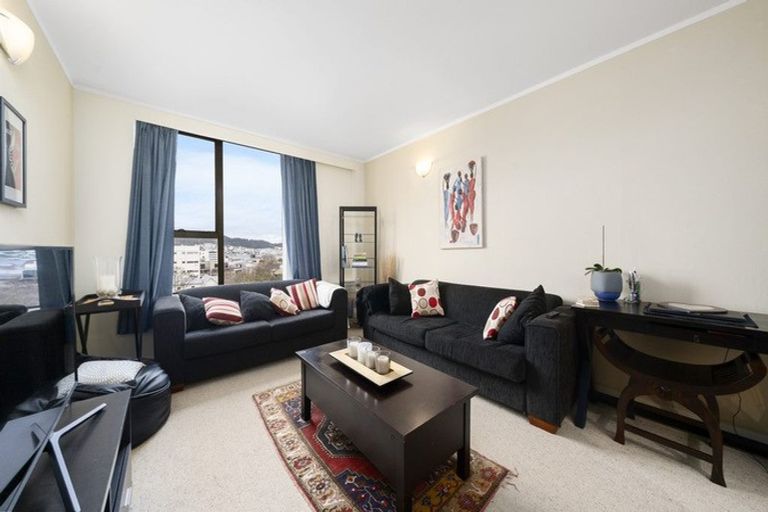 Photo of property in Hobson Court Flats, 56/70 Hobson Street, Thorndon, Wellington, 6011