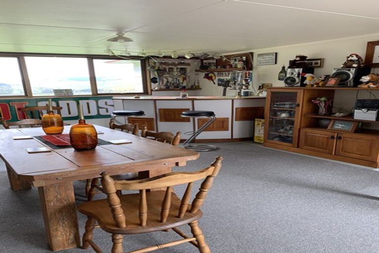 Photo of property in 127 Matakohe East Road, Matakohe, 0593