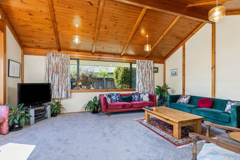 Photo of property in 16 De Castro Drive, Blenheim, 7201