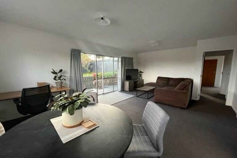 Photo of property in 15 Glenfield Place, Brookfield, Tauranga, 3110