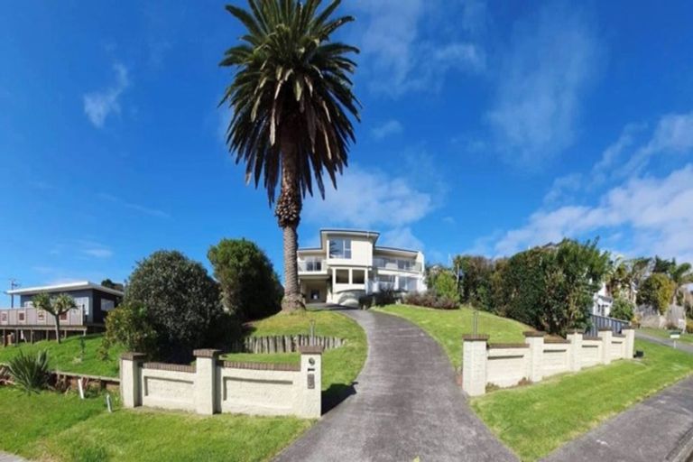 Photo of property in 3 Moera Place, Stanmore Bay, Whangaparaoa, 0932