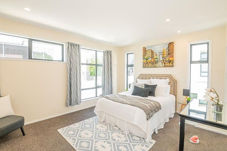 Photo of property in 90a Khandallah Road, Khandallah, Wellington, 6035