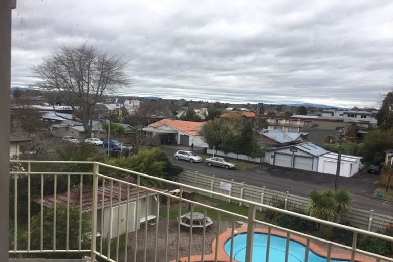 Photo of property in 11/10 Hunter Street, Hamilton Lake, Hamilton, 3204