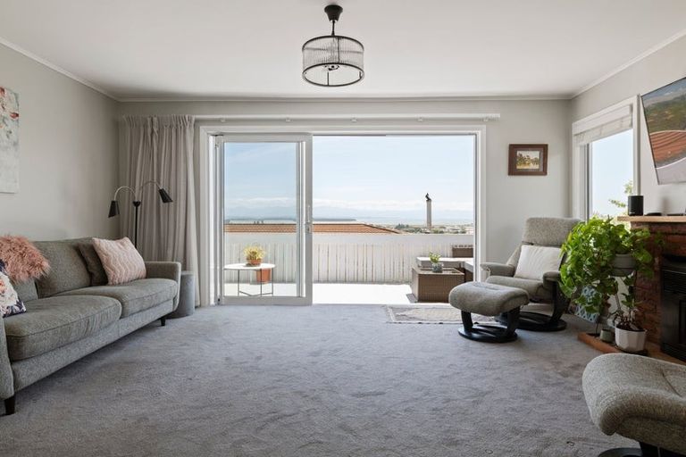 Photo of property in 1/104 The Ridgeway, Stoke, Nelson, 7011