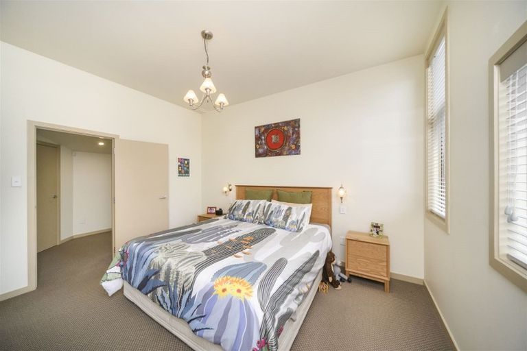 Photo of property in 394 College Street, Hokowhitu, Palmerston North, 4410