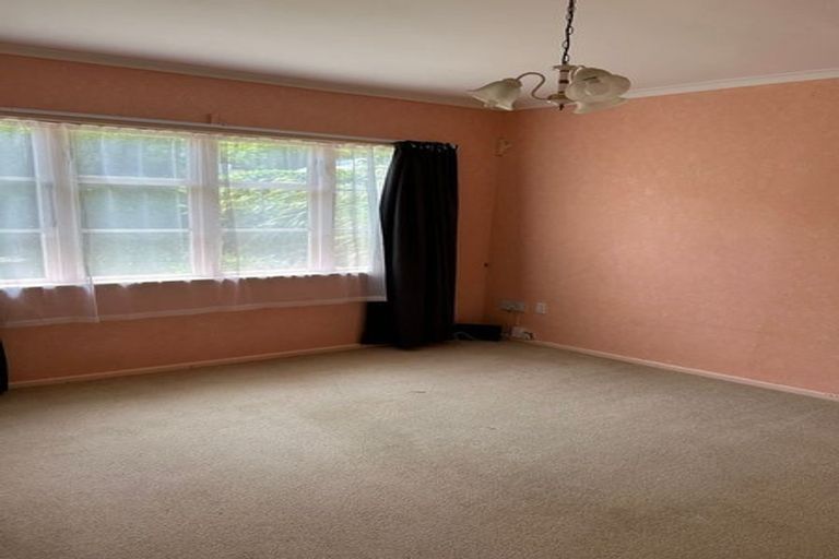 Photo of property in 16 Woodvale Grove, Fairfield, Lower Hutt, 5011