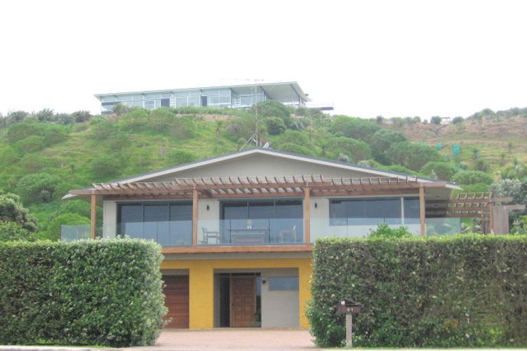 Photo of property in 67 Moana Road, Okitu, Gisborne, 4010