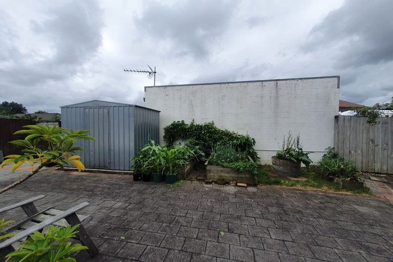 Photo of property in 1 Oakmont Place, Wattle Downs, Auckland, 2103
