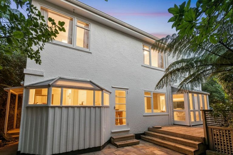 Photo of property in 92 Amritsar Street, Khandallah, Wellington, 6035