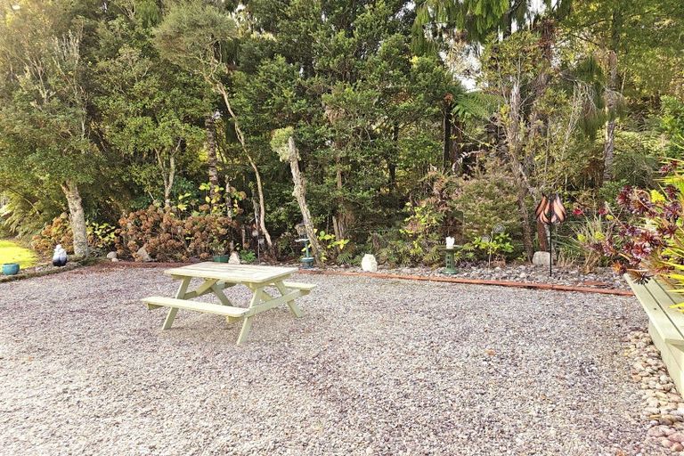 Photo of property in 270 Utopia Road, Westport, 7892